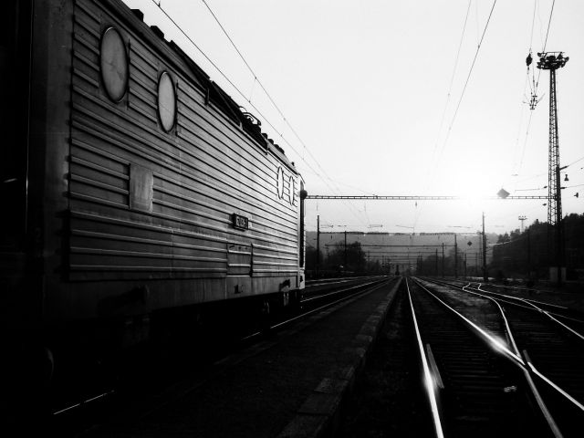 ...vlaková... ...vlaková...