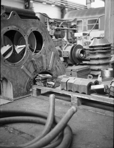 ...opravárenská... ...opravárenská...