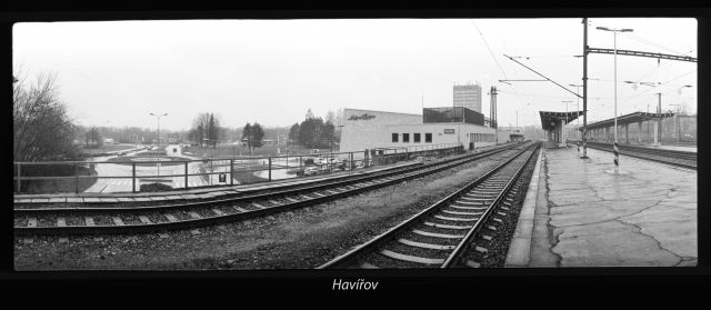 Deštivý den - vlakové nádraží v Havířově Deštivý den - vlakové nádraží v Havířově